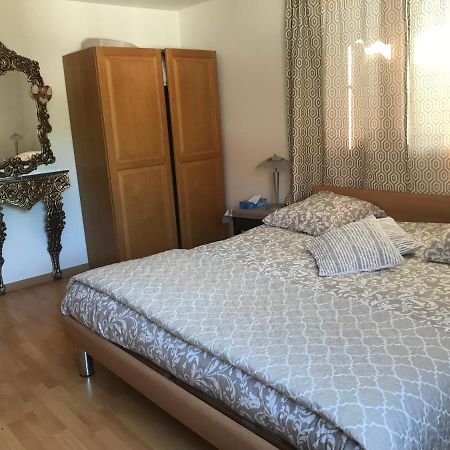 Appartement 2 Chambres Au Coeur Du Vignoble Avec Terrasse รีควีร์ ภายนอก รูปภาพ