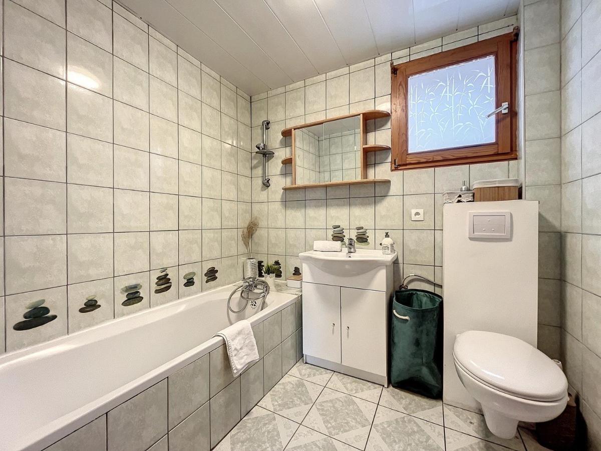 Appartement 2 Chambres Au Coeur Du Vignoble Avec Terrasse รีควีร์ ภายนอก รูปภาพ